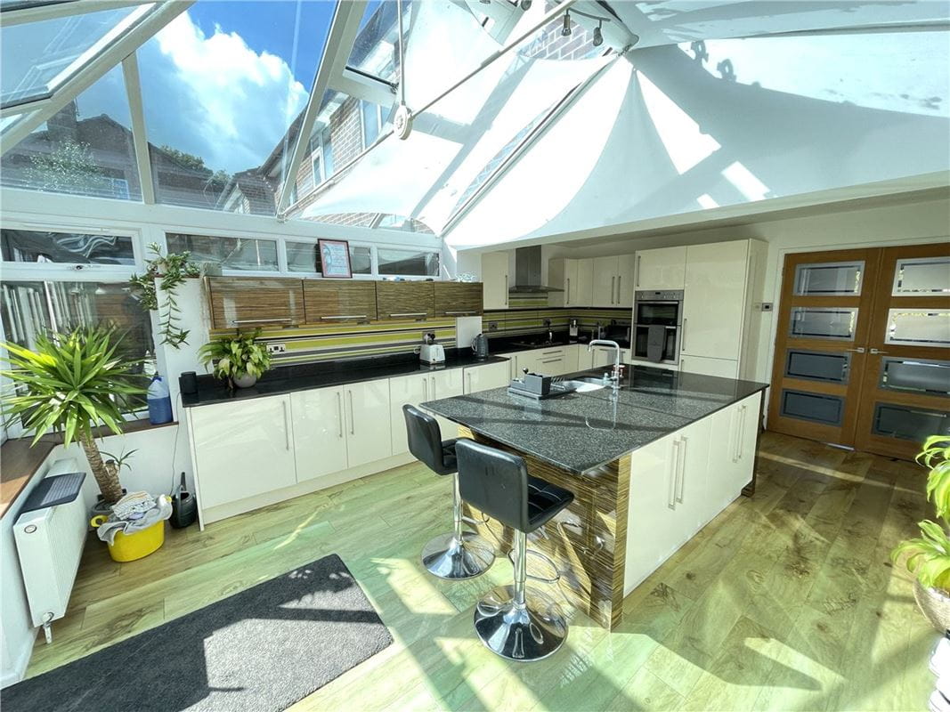 3 bedroom house, Wesley Road, Kings Worthy SO23