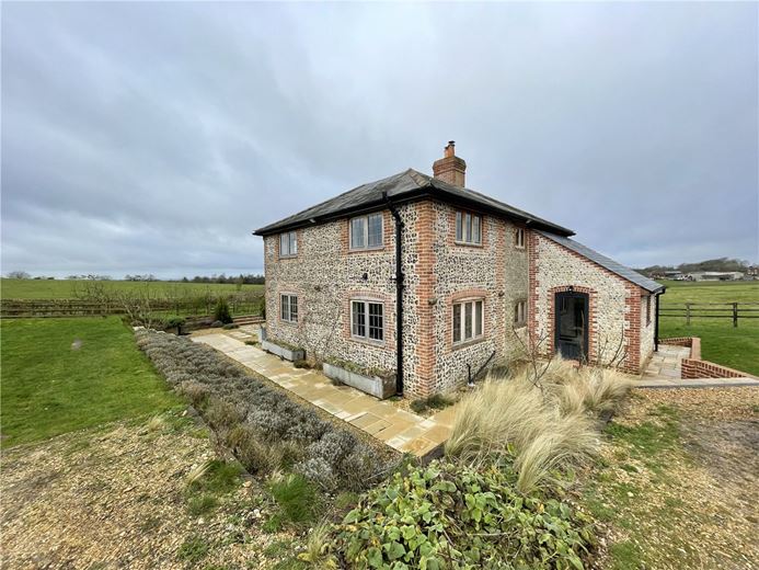 3 bedroom house, Warnford, Southampton SO32 - Available