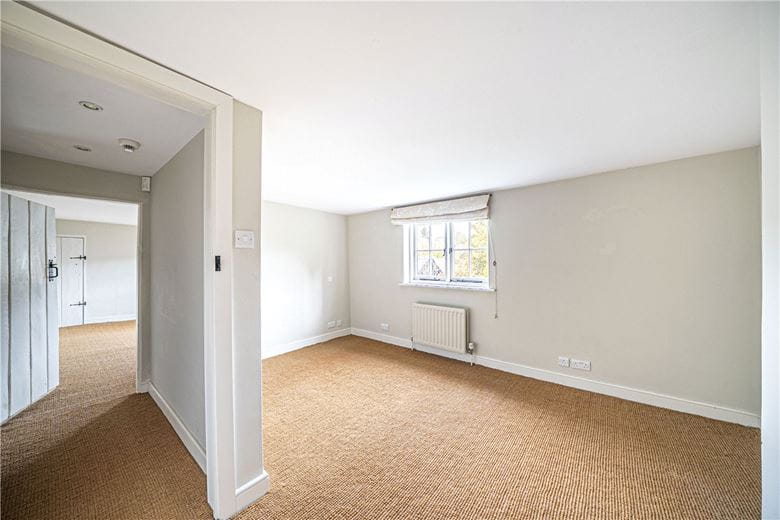 4 bedroom house, North Park Farm, Little Somborne SO20 - Available