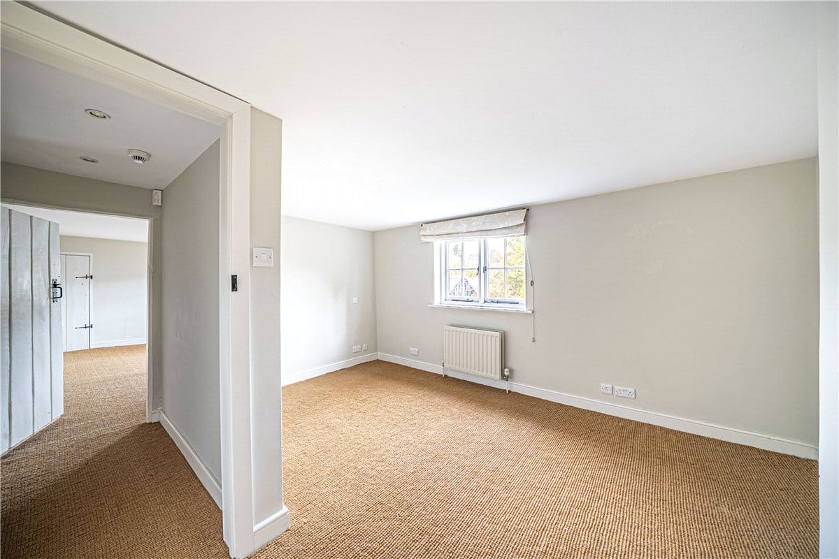 4 bedroom house, North Park Farm, Little Somborne SO20 - Available