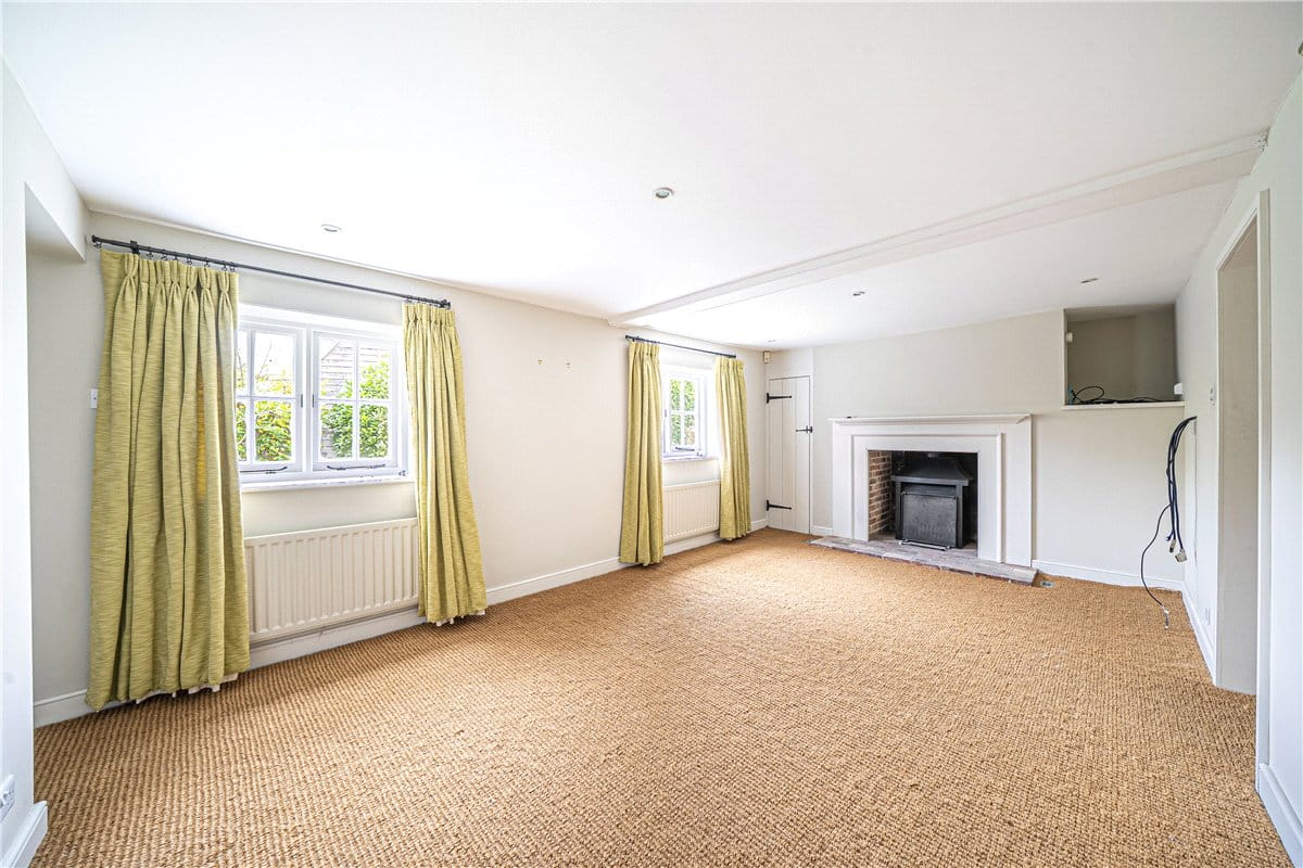 4 bedroom house, North Park Farm, Little Somborne SO20 - Available