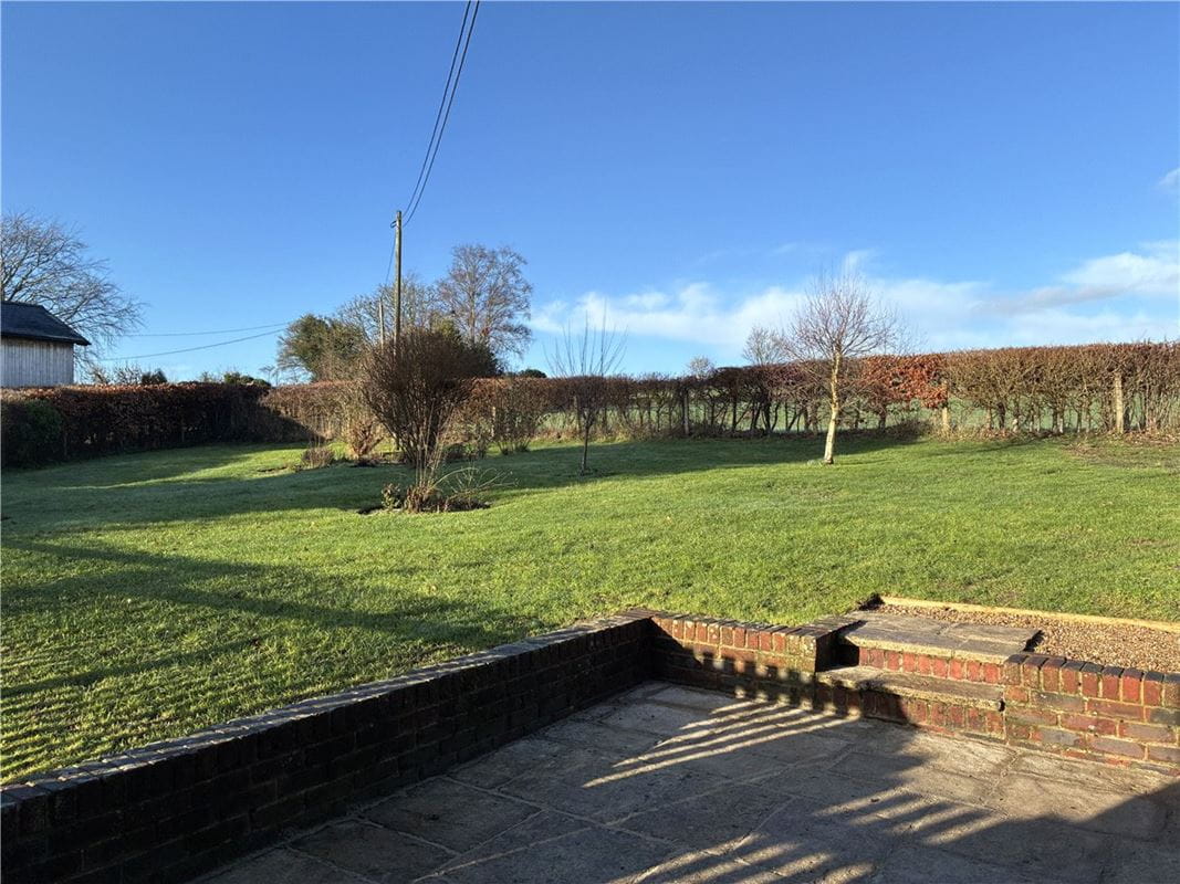 3 bedroom cottage, Tichborne, Alresford SO24 - Available