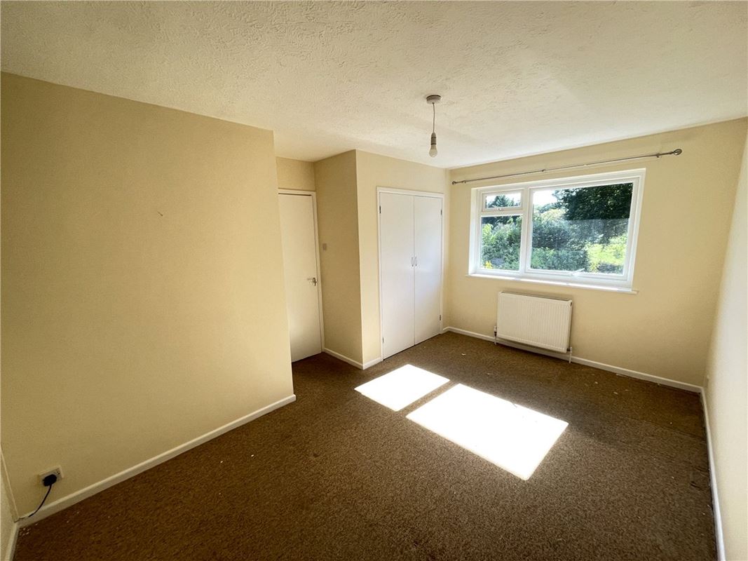 3 bedroom house, The Green, Whitchurch RG28 - Let Agreed