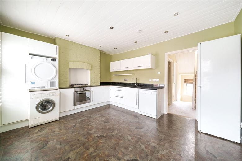 3 bedroom house, Canon Street, Winchester SO23 - Available