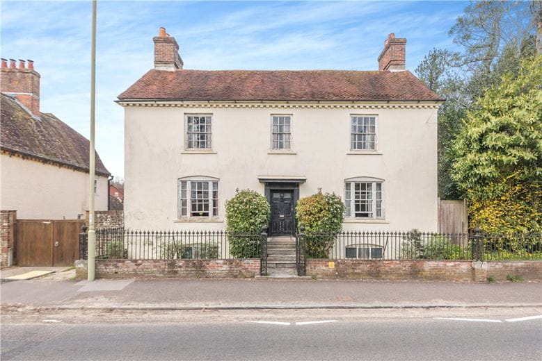 4 bedroom house, Station Road, Petersfield GU31 - Sold