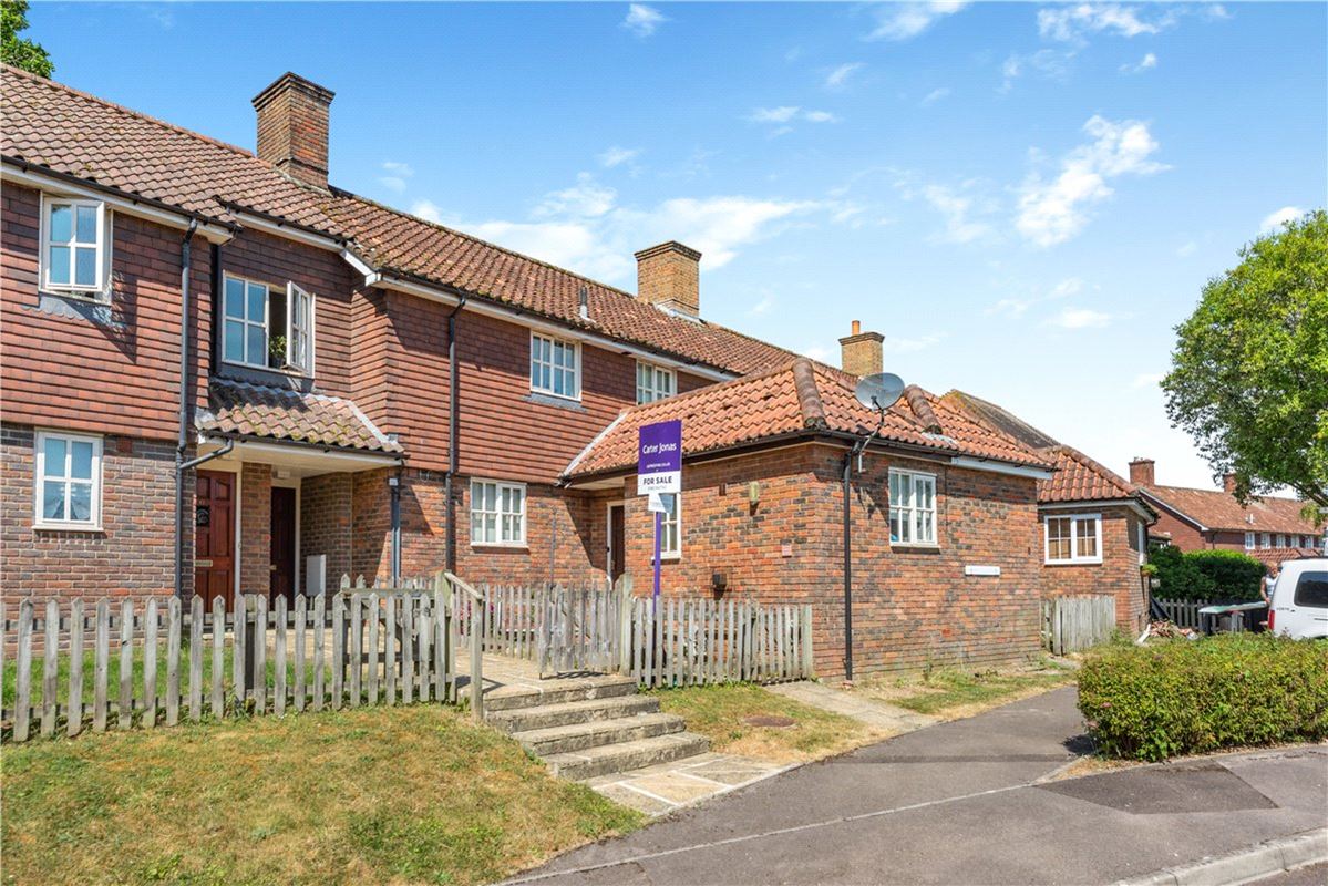 3 bedroom house, Pigeonhouse Cottages, Pigeonhouse Yard SO21 - Sold STC