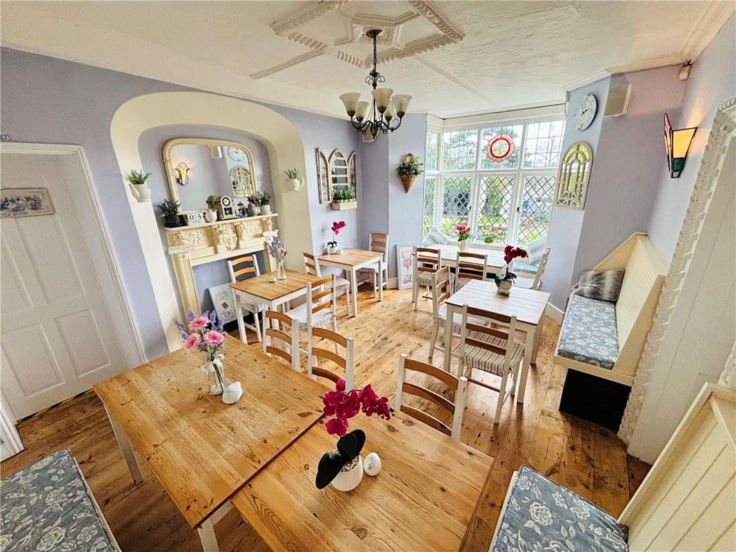5 bedroom house, Eastcliff Road, Shanklin PO37 - Available