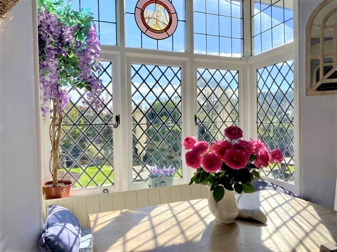 5 bedroom house, Eastcliff Road, Shanklin PO37 - Available