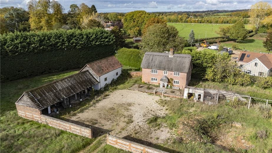 4 bedroom house, Charlton Down, Andover SP11 - Available