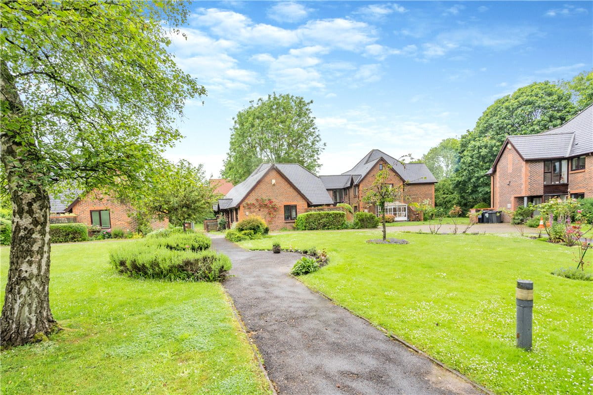 2 bedroom flat, Old Parsonage Court, Otterbourne SO21 - Sold