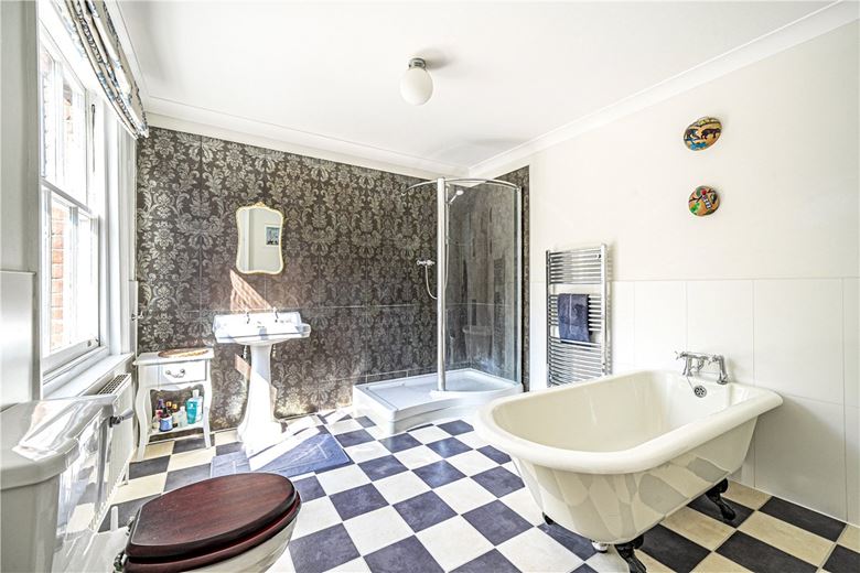 3 bedroom house, Elm Road, Winchester SO22 - Sold