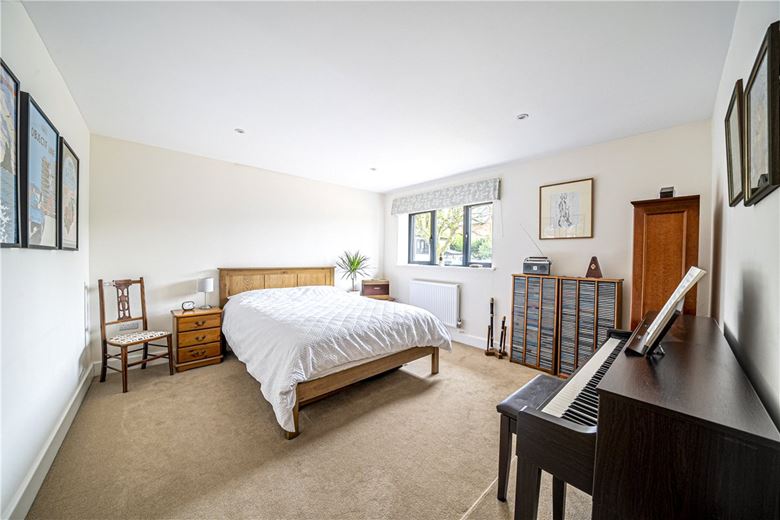 5 bedroom house, Stoke, Andover SP11 - Sold