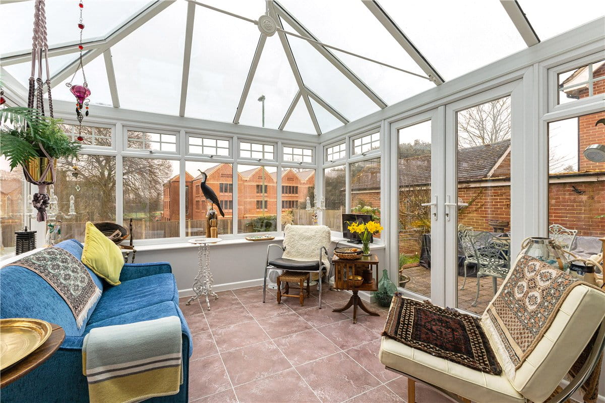 4 bedroom house, Edgar Road, Winchester SO23 - Available