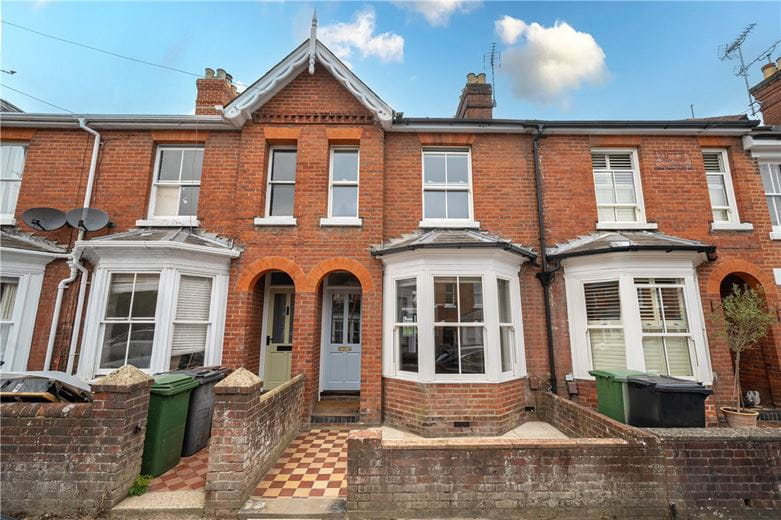 3 bedroom house, Fairfield Road, Winchester SO22 - Available