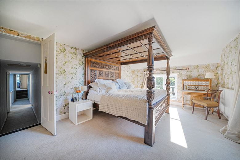 5 bedroom house, Newlands Lane, Denmead PO7 - Available