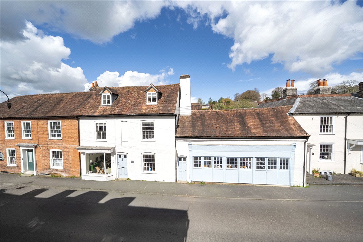 5 bedroom house, East Street, Hambledon PO7 - Sold STC