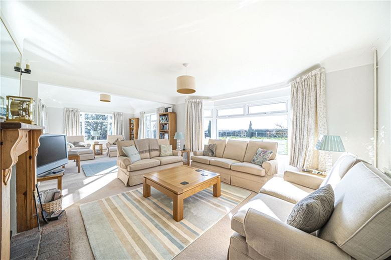 4 bedroom house, Stoke Charity Road, Kings Worthy SO21 - Available