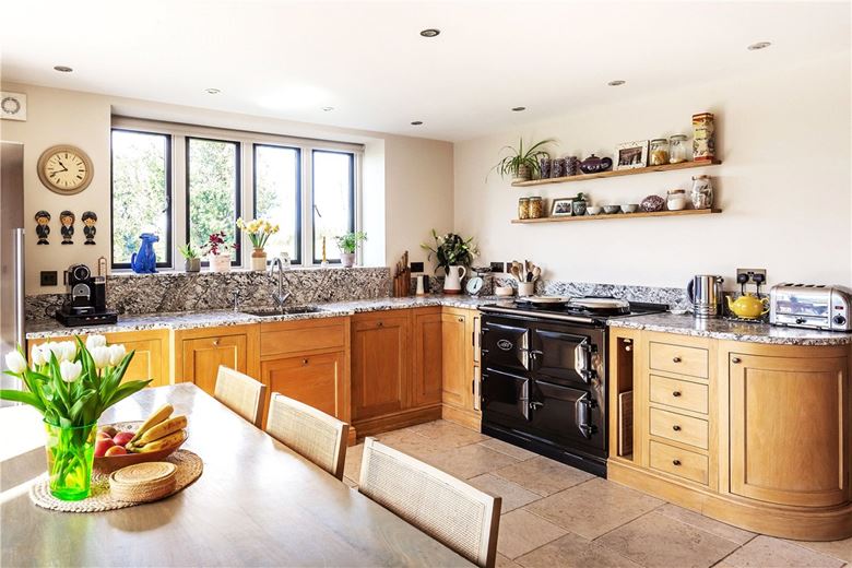 4 bedroom house, Woodlands, Bramdean SO24 - Available