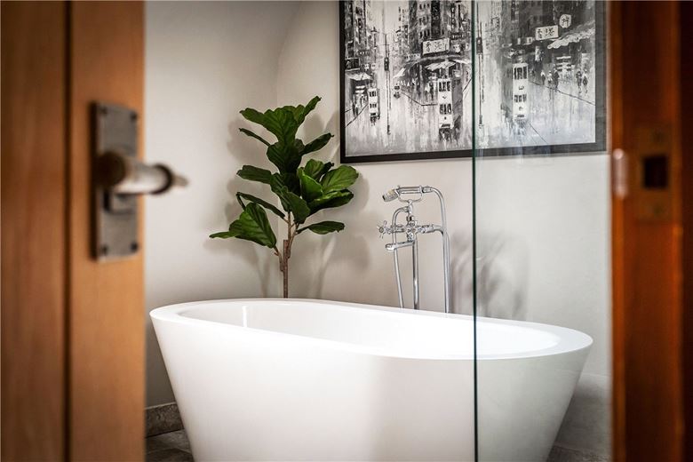 4 bedroom house, Woodlands, Bramdean SO24 - Available