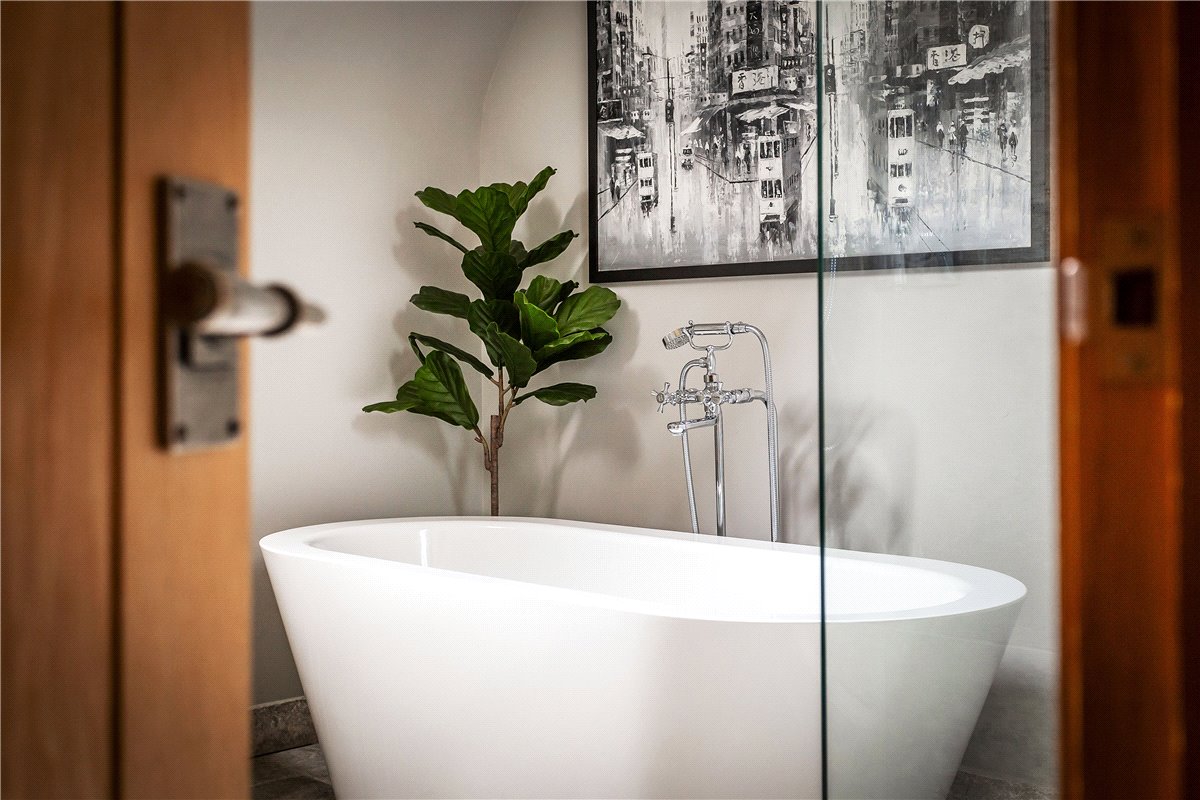 4 bedroom house, Woodlands, Bramdean SO24 - Available