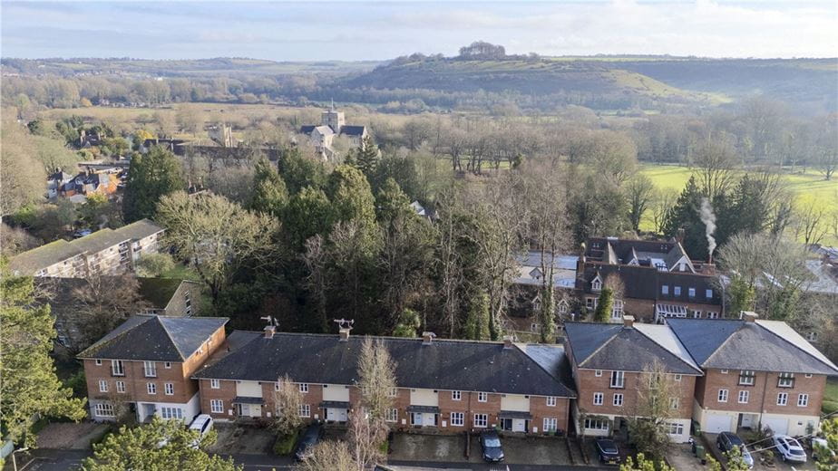 2 bedroom house, Grange Close, Winchester SO23 - Available