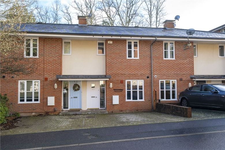 2 bedroom house, Grange Close, Winchester SO23 - Available