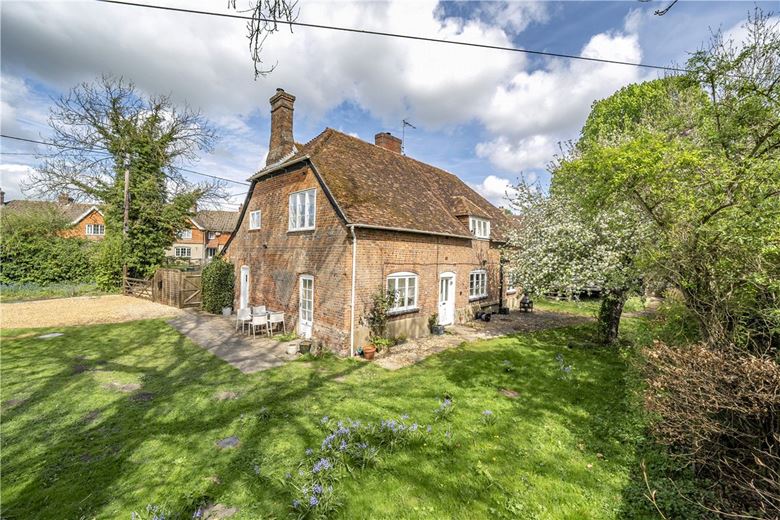 4 bedroom house, Cottonworth, Andover SP11 - Available