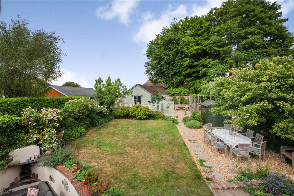 4 bedroom house, Main Road, Owslebury SO21 - Sold STC