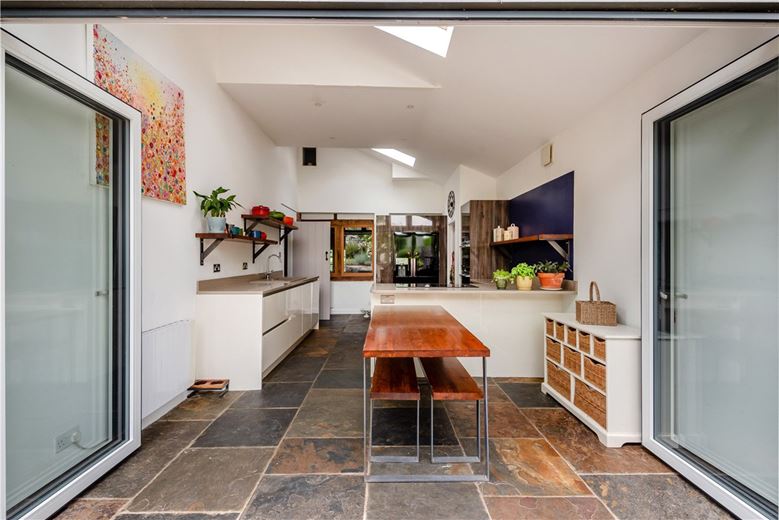 4 bedroom house, Main Road, Owslebury SO21 - Sold STC