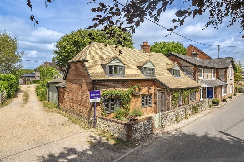4 bedroom house, Main Road, Owslebury SO21 - Available