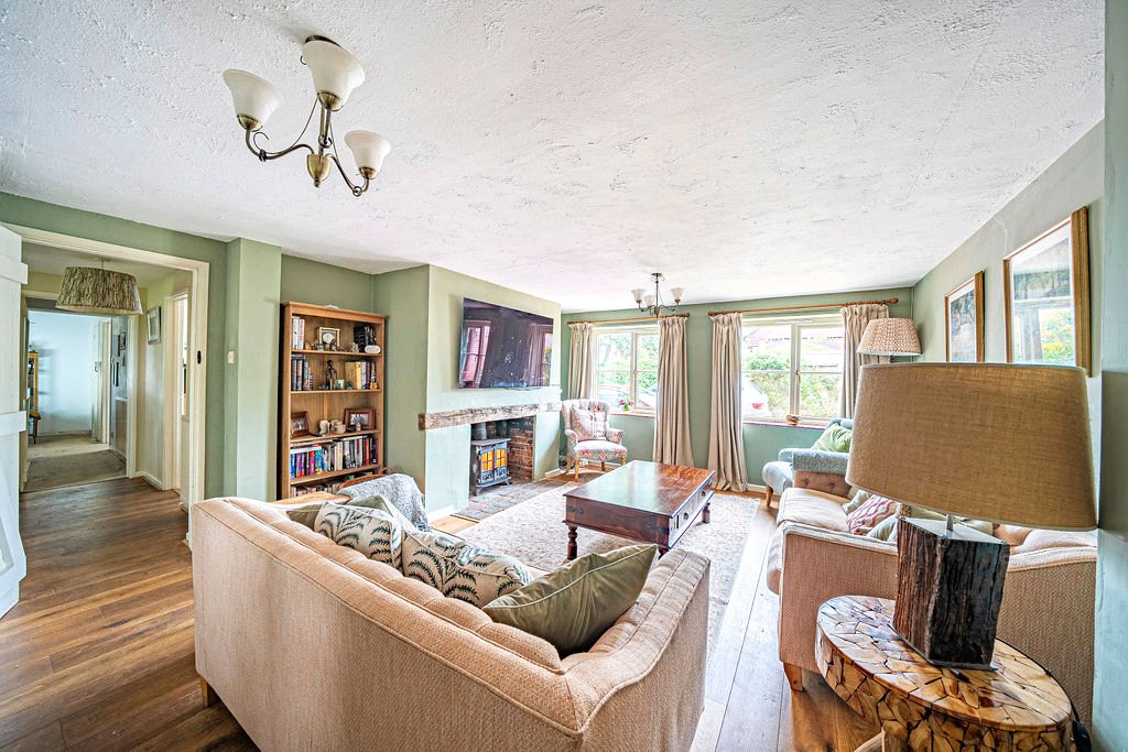 6 bedroom house, Hurstbourne Priors, Whitchurch RG28 - Available