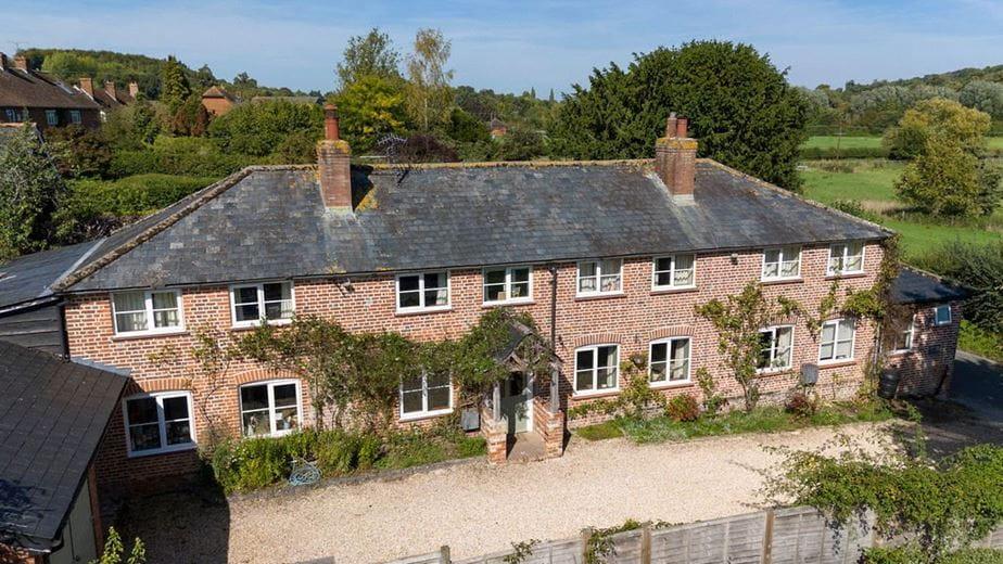 6 bedroom house, Hurstbourne Priors, Whitchurch RG28 - Available