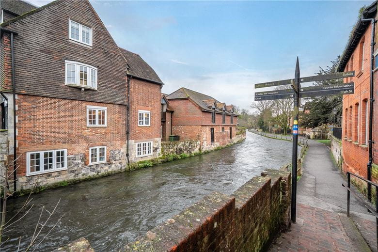 2 bedroom house, Chesil Street, Winchester SO23 - Available