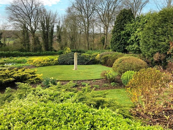 5 bedroom house, Lynch Hill Park, Whitchurch RG28 - Available