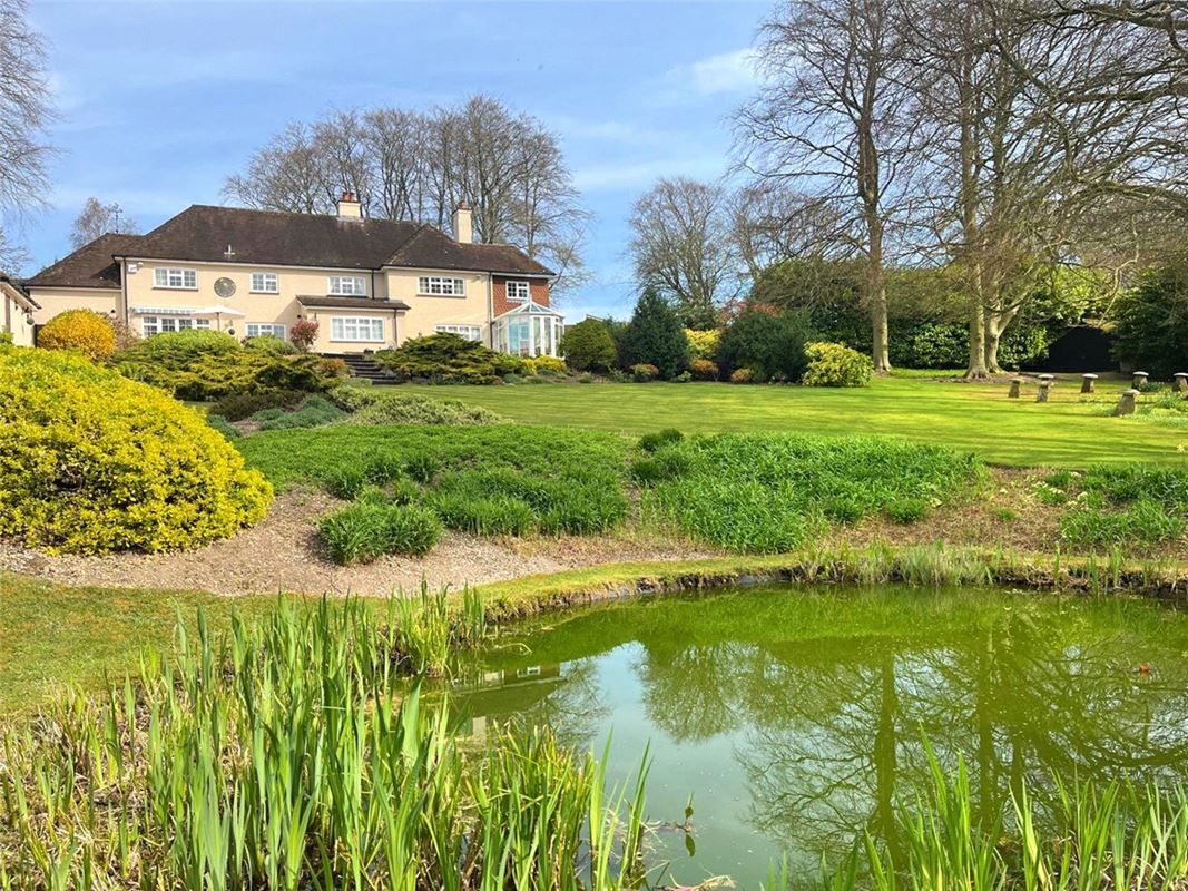 5 bedroom house, Lynch Hill Park, Whitchurch RG28 - Available