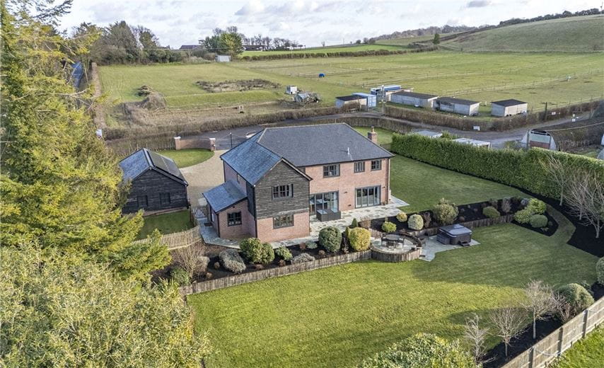 4 bedroom house, Stockbridge Road, Lopcombe SP5 - Available