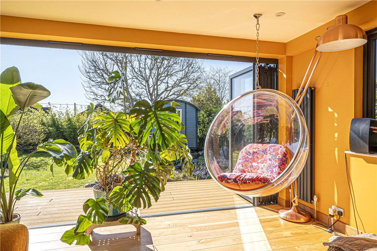 4 bedroom , Orchard Road, South Wonston SO21 - Available