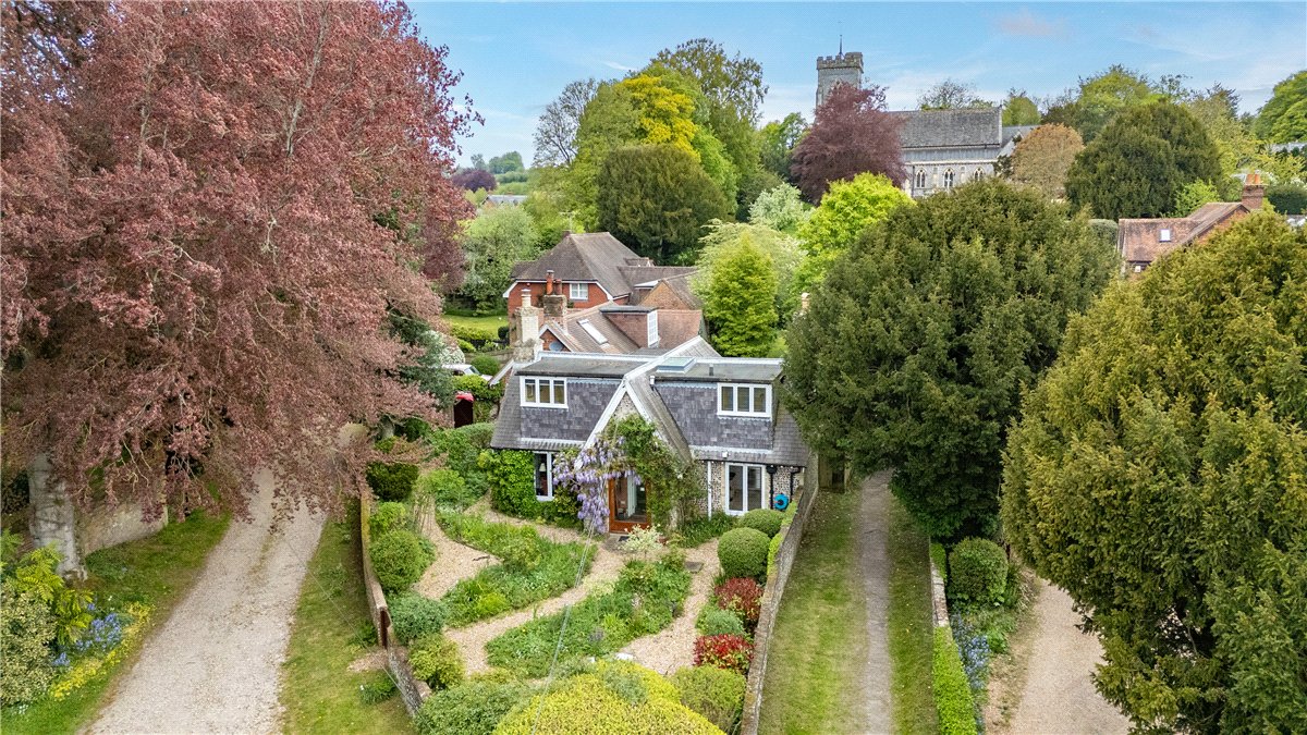 3 bedroom house, West Meon, Petersfield GU32 - Available