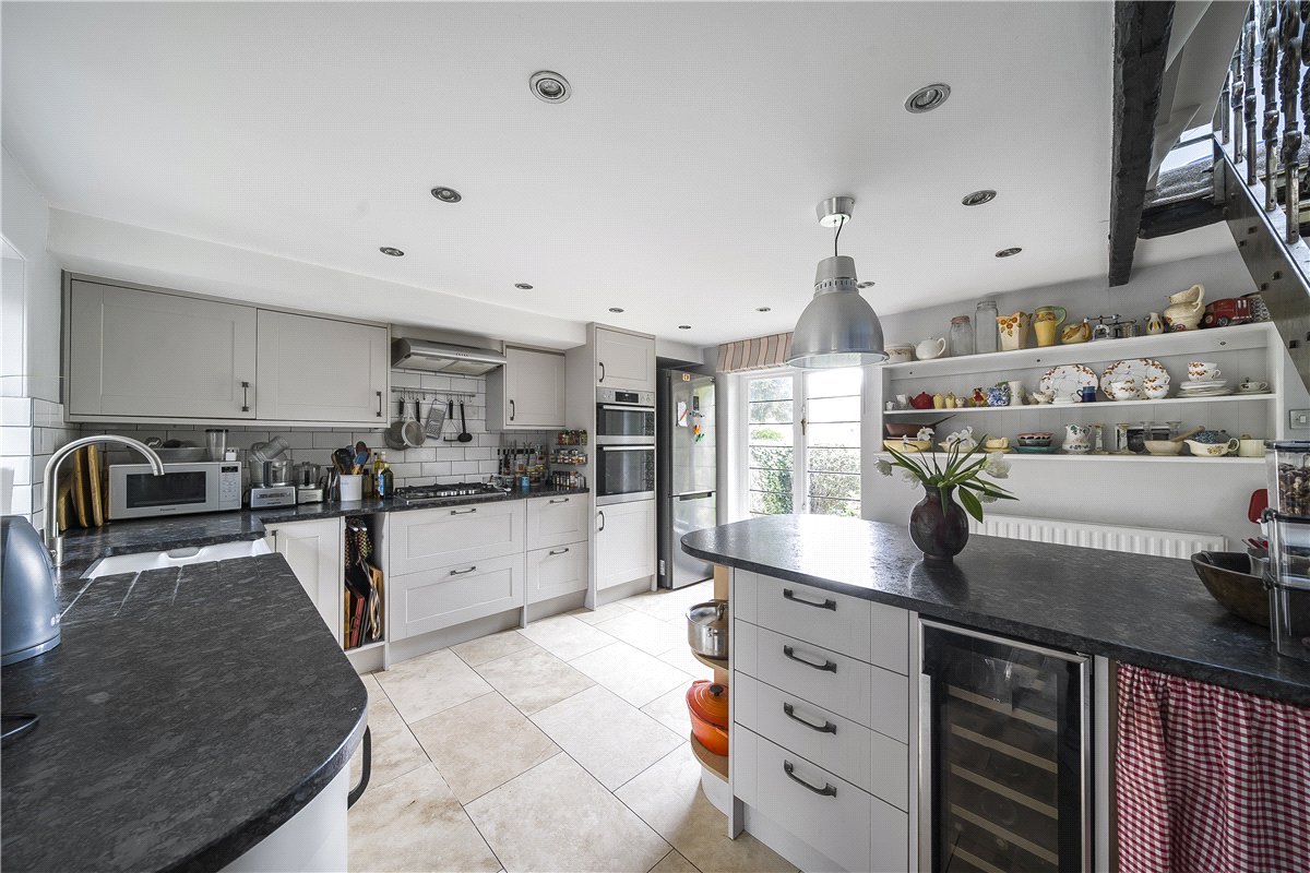 3 bedroom house, West Meon, Petersfield GU32 - Available