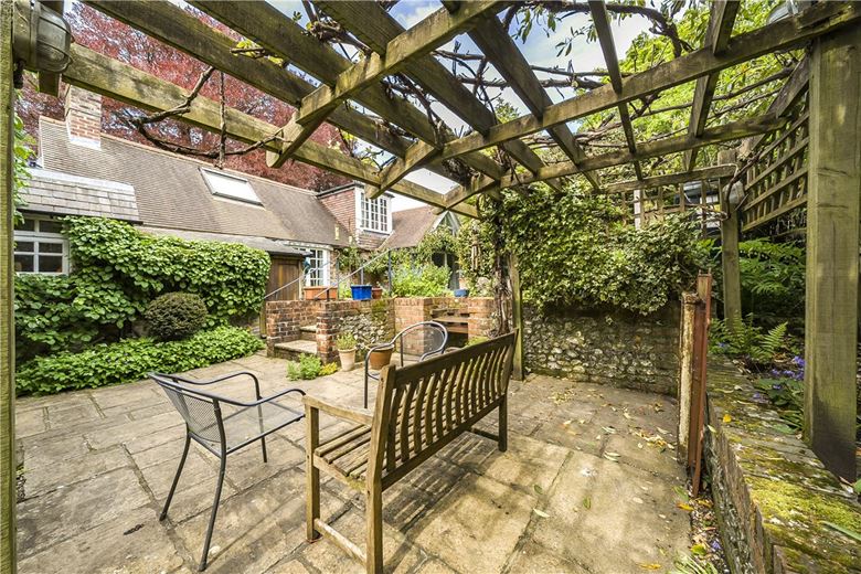 3 bedroom house, West Meon, Petersfield GU32 - Available