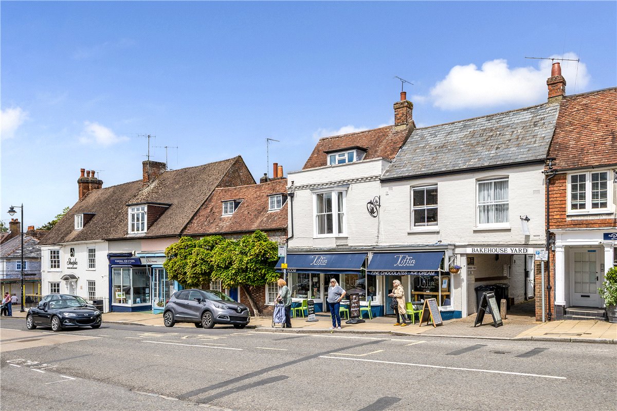 2 bedroom house, The Dean, Alresford SO24 - Available