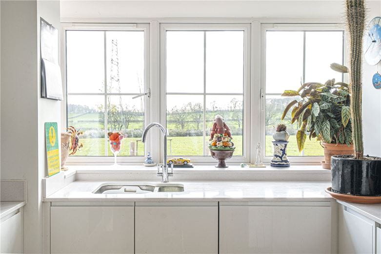 3 bedroom house, Field Close, Bishops Waltham SO32 - Available