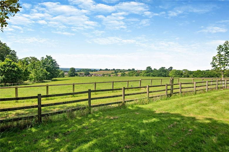 41.8 acres Bungalow, The Ridge, Cold Ash RG18 - Sold