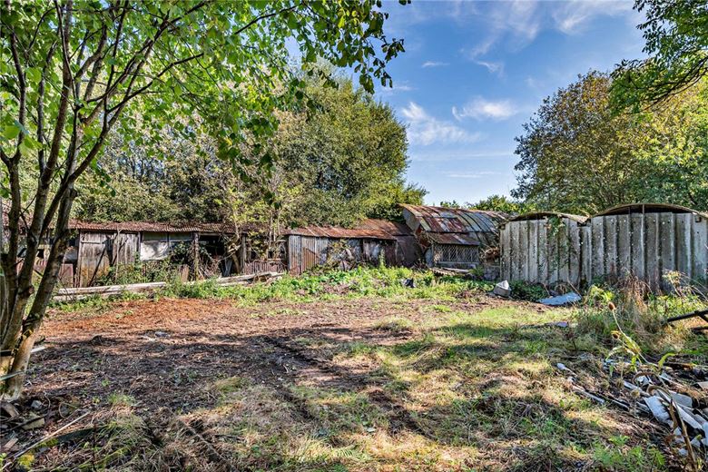 38.2 acres House, Briff Lane, Bucklebury RG7 - Sold STC