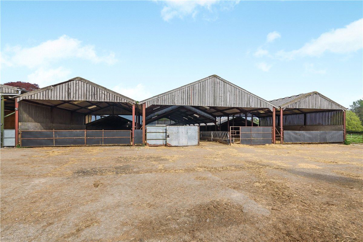 1,119.1 acres Farm, Tichborne, Alresford SO24 - Available