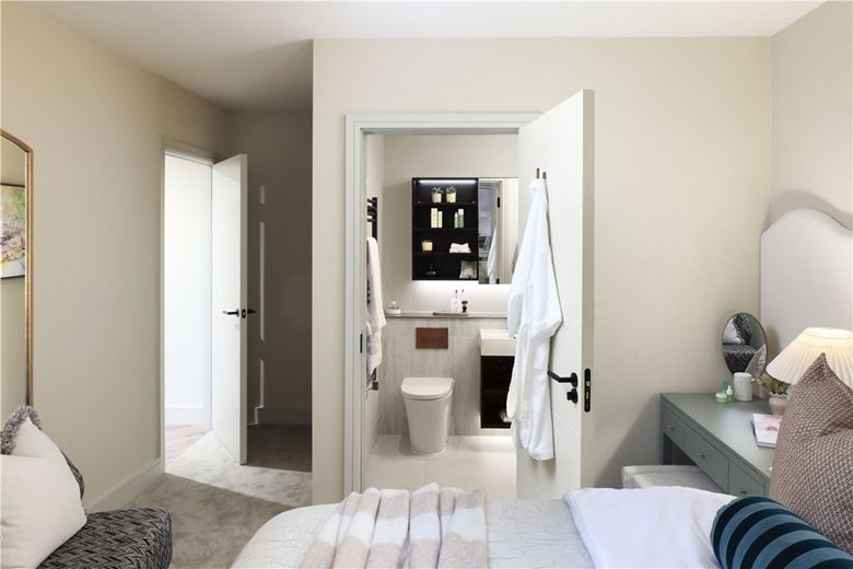 3 bedroom flat, London Square Wandsworth Common, Springfield Drive SW17 - Available