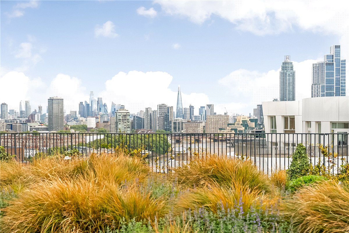 3 bedroom flat, Beechmore House, Electric Boulevard, Battersea Power Station SW11 - Available