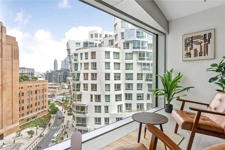 3 bedroom flat, Beechmore House, Electric Boulevard, Battersea Power Station SW11 - Available