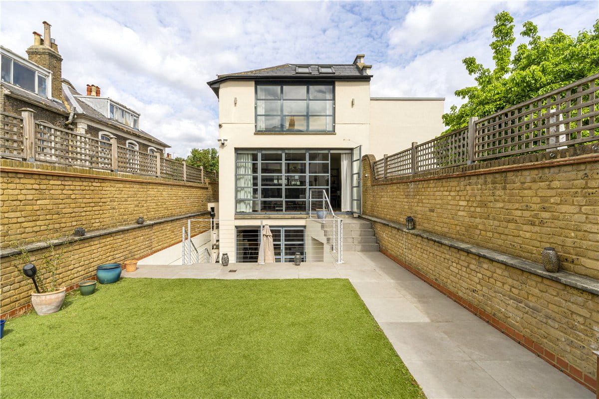 5 bedroom house, Wiseton Road, London SW17 - Available