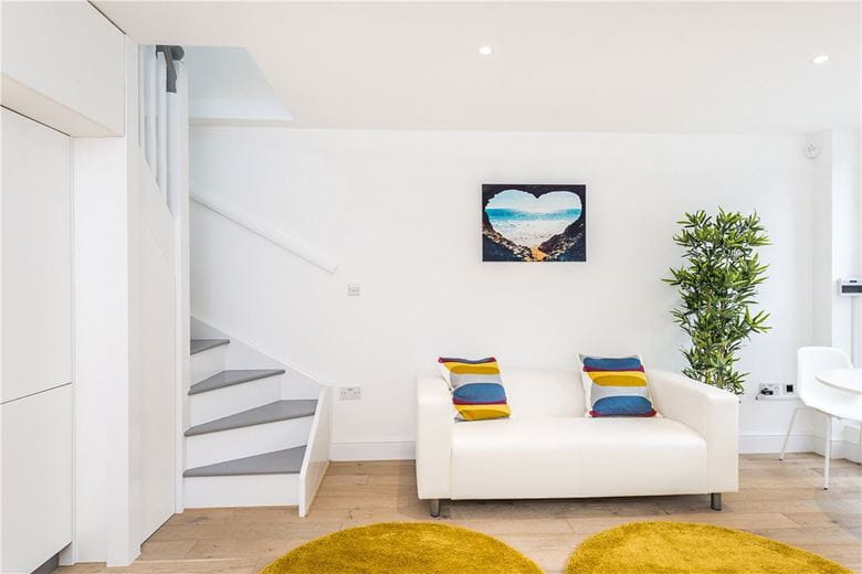 1 bedroom house, Pentland Street, London SW18 - Sold